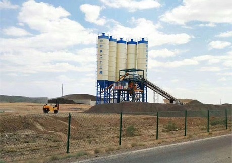 郑州出售90型混凝土搅拌站